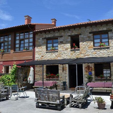 Apartamentos Rurales La Cirigueena Oles Extérieur photo