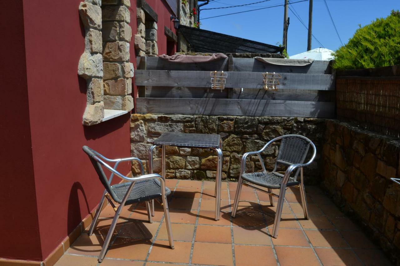 Apartamentos Rurales La Cirigueena Oles Extérieur photo