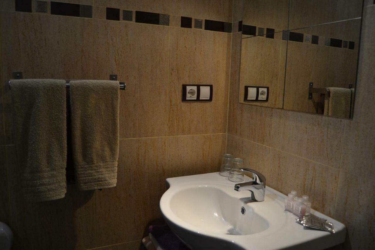Apartamentos Rurales La Cirigueena Oles Extérieur photo