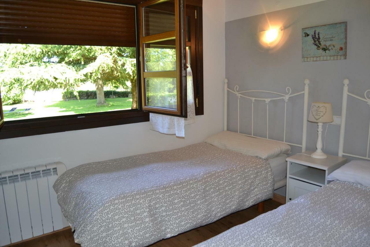 Apartamentos Rurales La Cirigueena Oles Extérieur photo